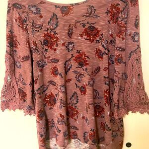 Daytrip top from buckle. Open back, very soft. Worn twice. Size small.